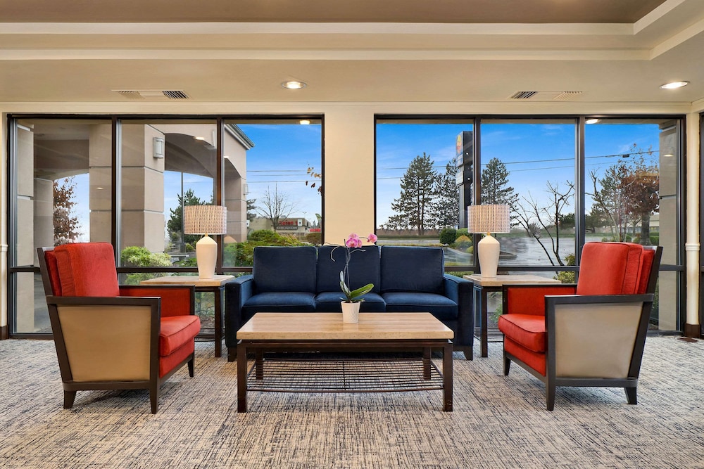 COMFORT INN(BELLINGHAM) 35/42