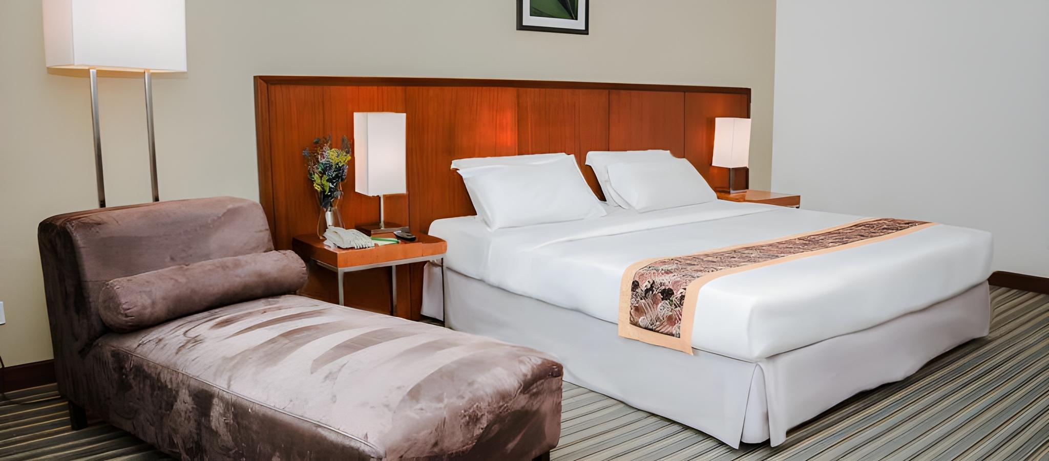 Deluxe, Double Bed