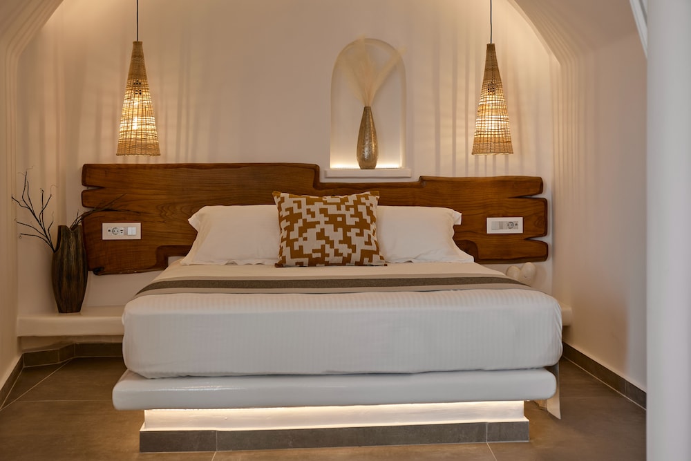 Allure Breeze Suites 20/79