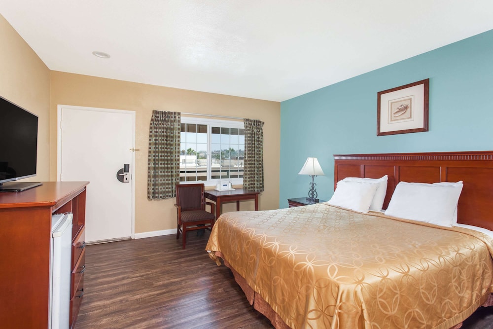 Travelodge by Wyndham San Diego SeaWorld 5/35