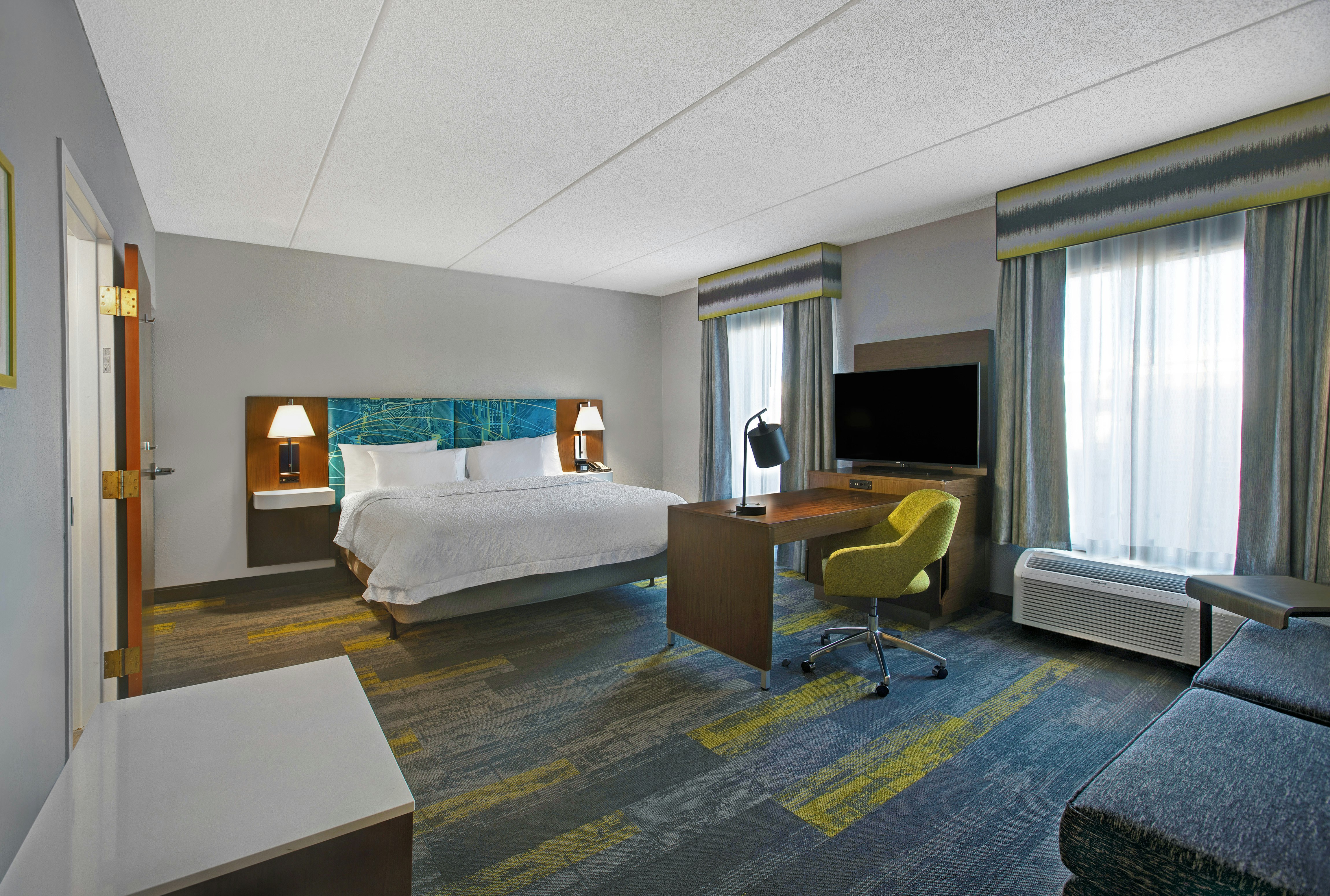 ROOM, KING BED, ACCESSIBLE