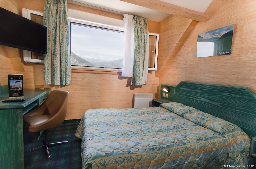 Hotel Christ Roi 36/64