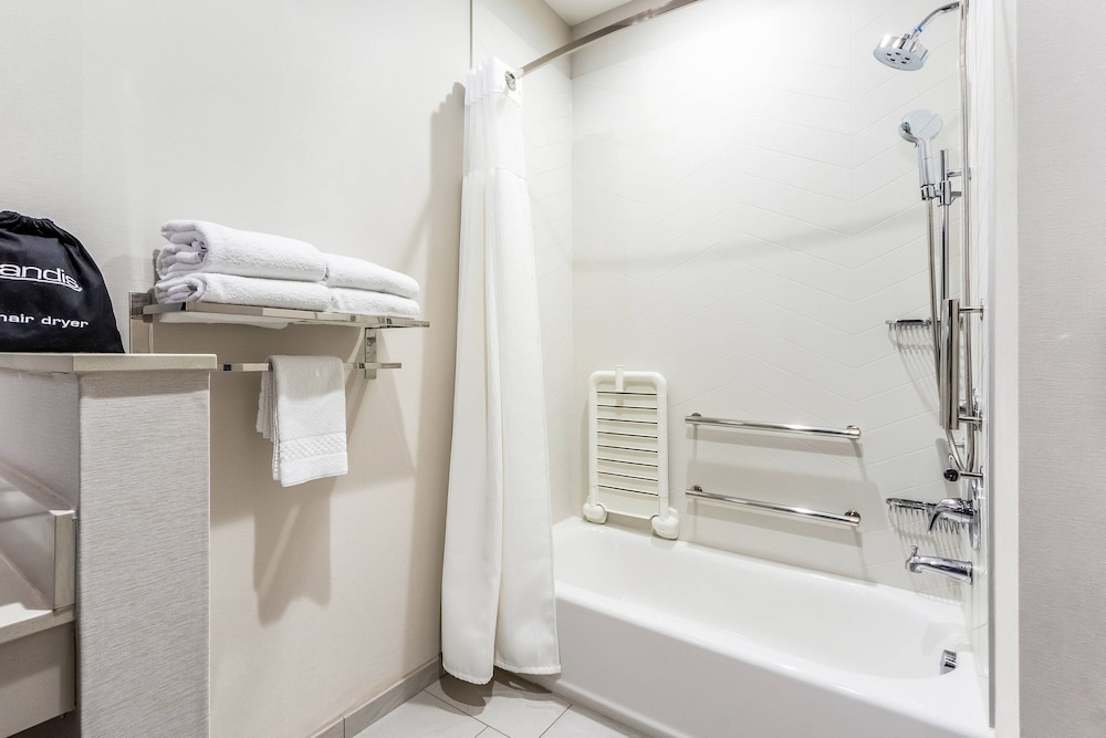 Fairfield Inn & Suites By Marriott Dallas Plano/Frisco 14/42