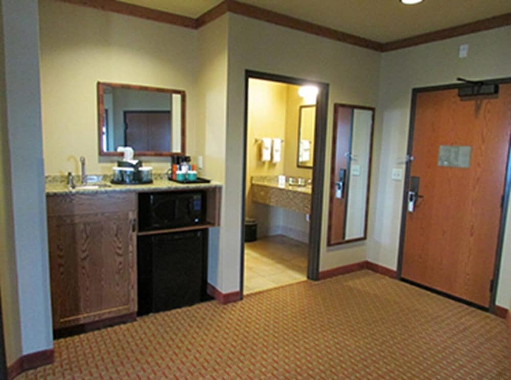 Canal Park Lodge 12/41
