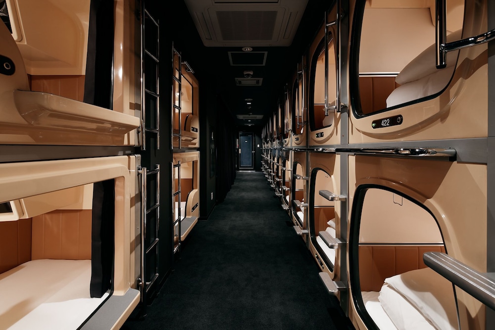 Spa &amp; Capsule Hotel GrandPark-Inn Kitasenju - Caters to Men 40/50