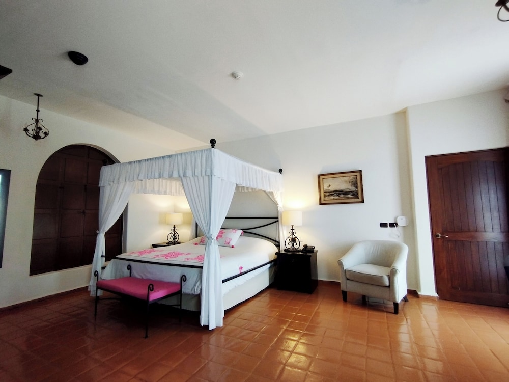 Guaycura Boutique Hotel Spa 17/72