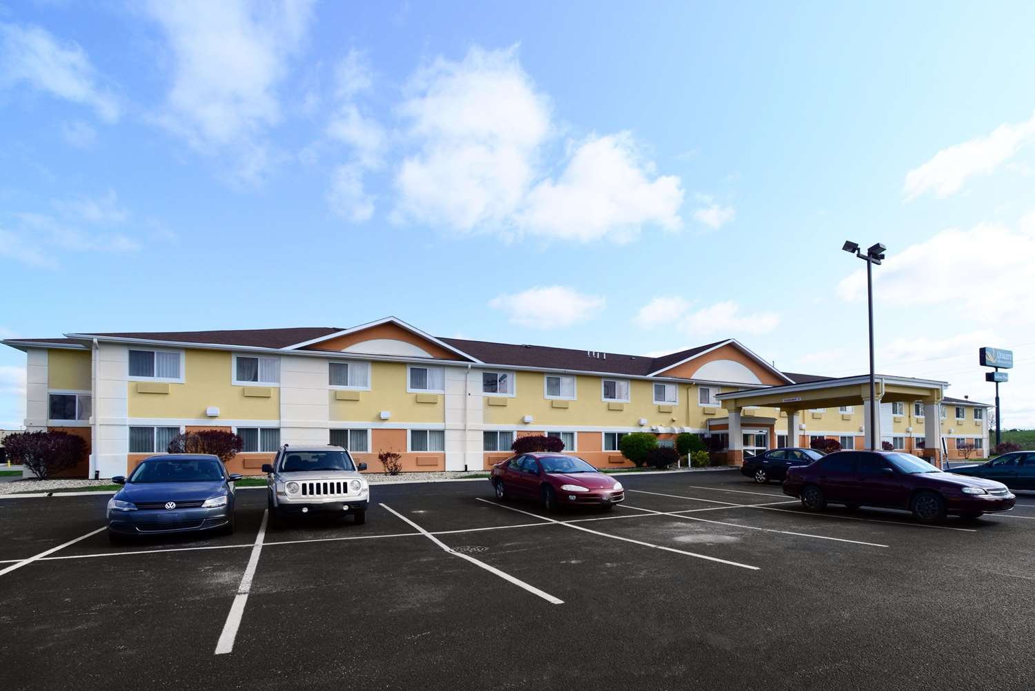 Quality Inn & Suites Springfield Southwest near I-72 30/33
