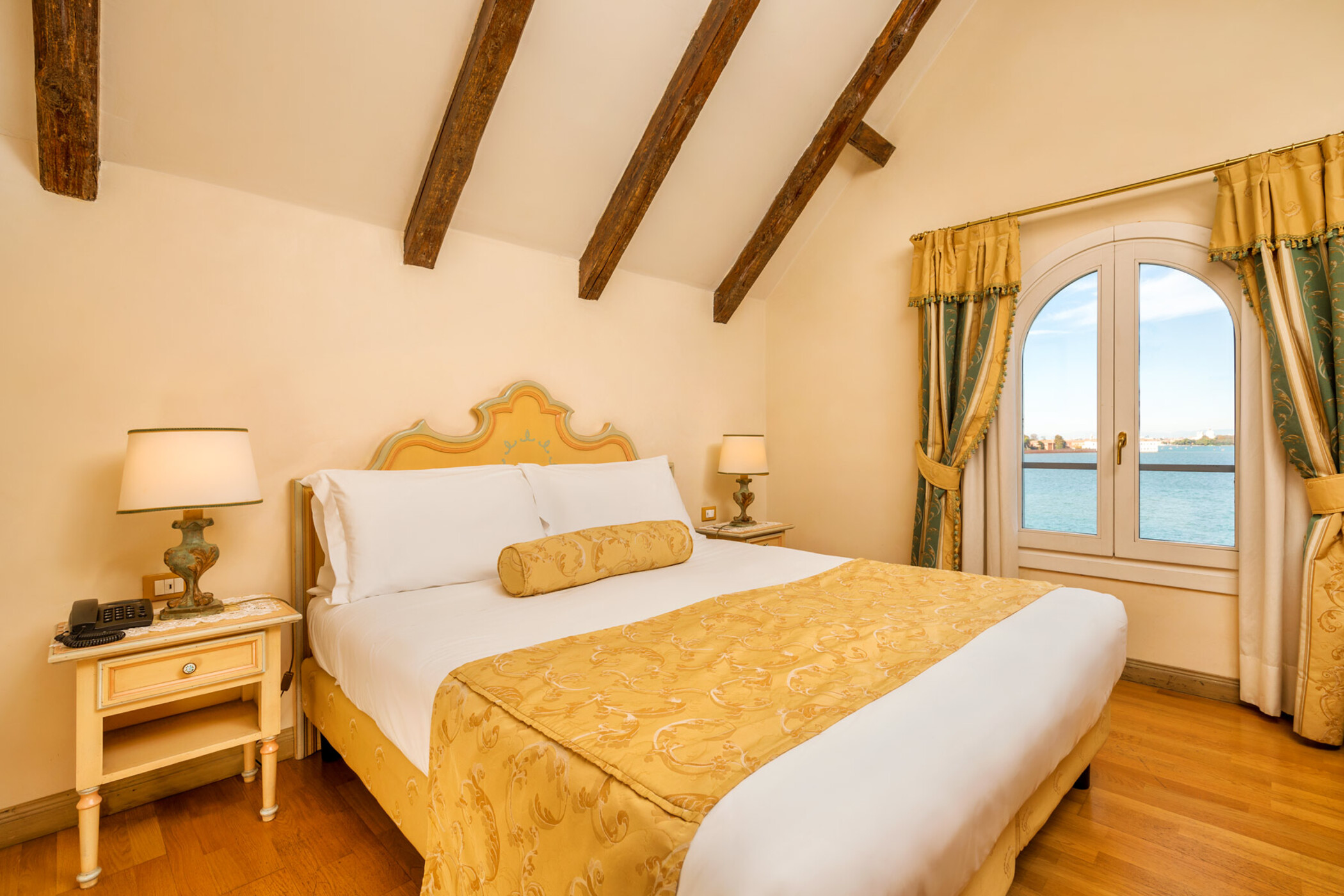 Suite, Lagoon View, Balcony
