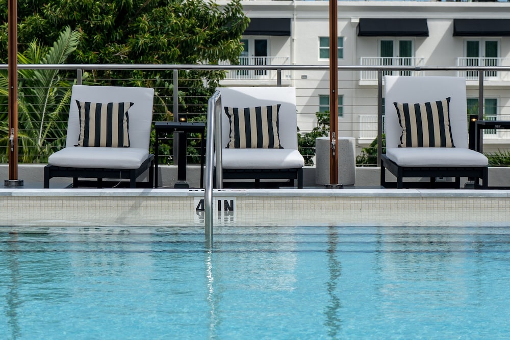 Nassau Suite Hotel 41/50