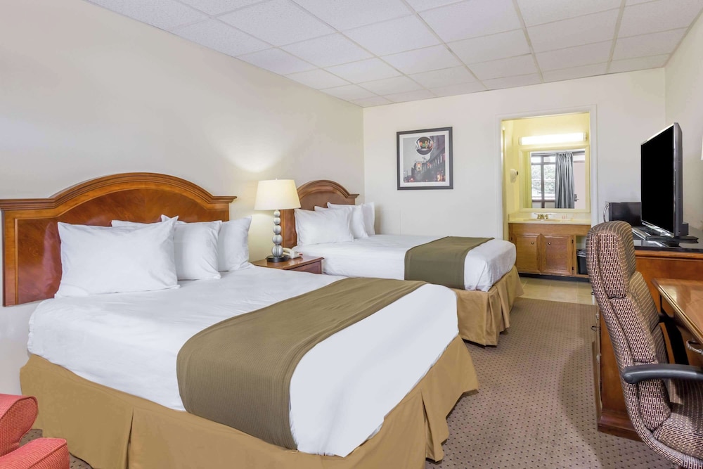 Room, 2 Double Beds, Pet Friendly