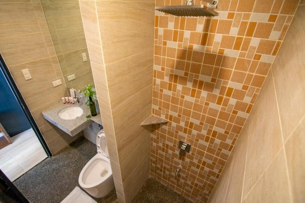 Viven Hotel 39/39