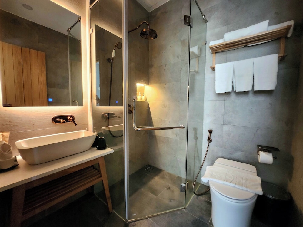 The Leaf Boutique Hotel 48/50