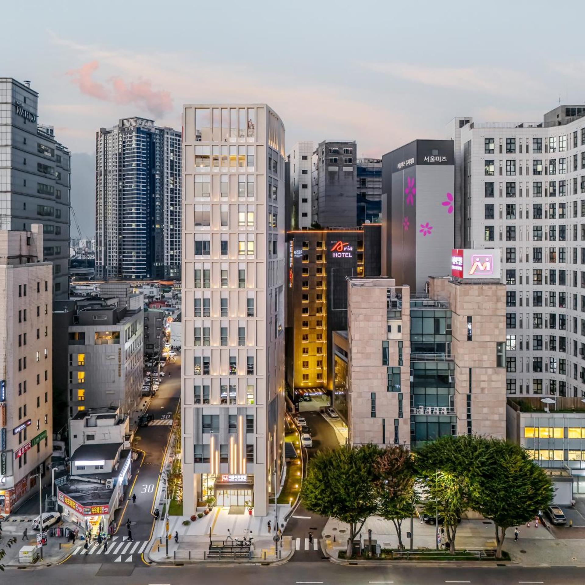 Cheonho Aria Hotel 1/50