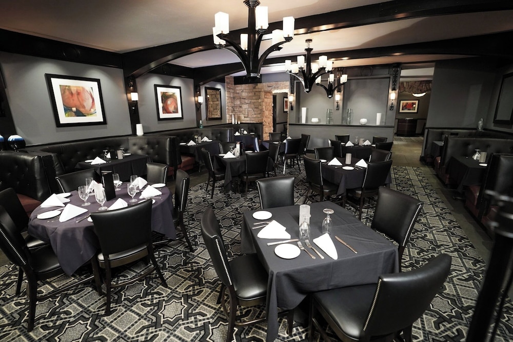 Ameristar Casino Hotel East Chicago 27/43
