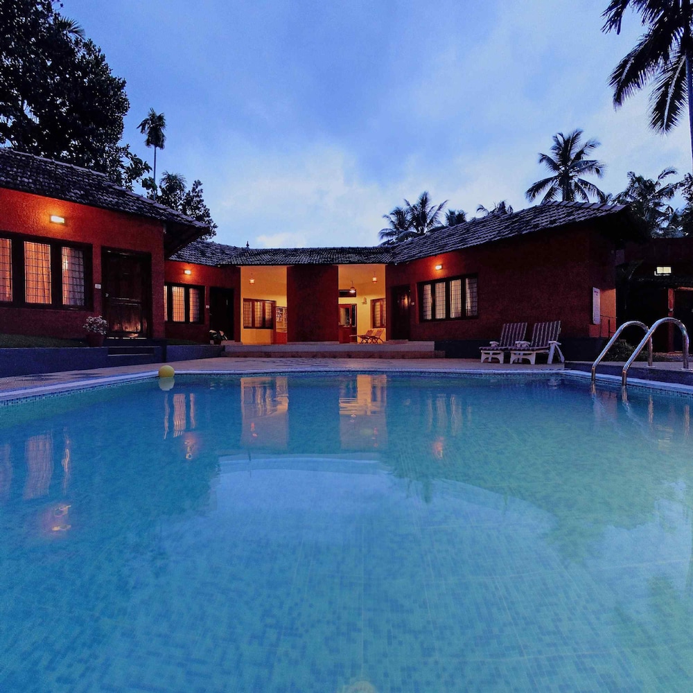Deshadan Cliff And Beach Resort Varkala