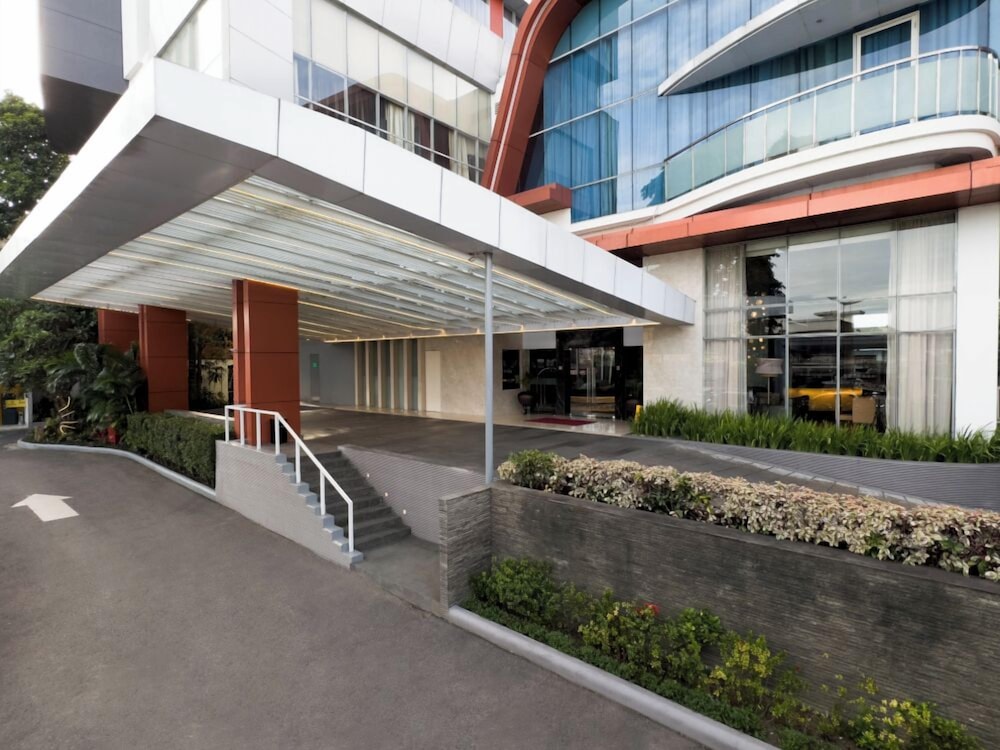 Aston Jambi Hotel & Conference Center 99/105