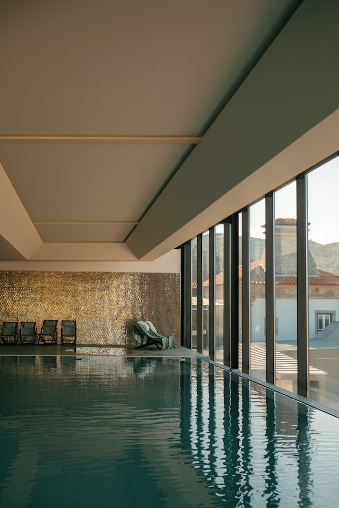 The Vinea Collection Hotel 24/45