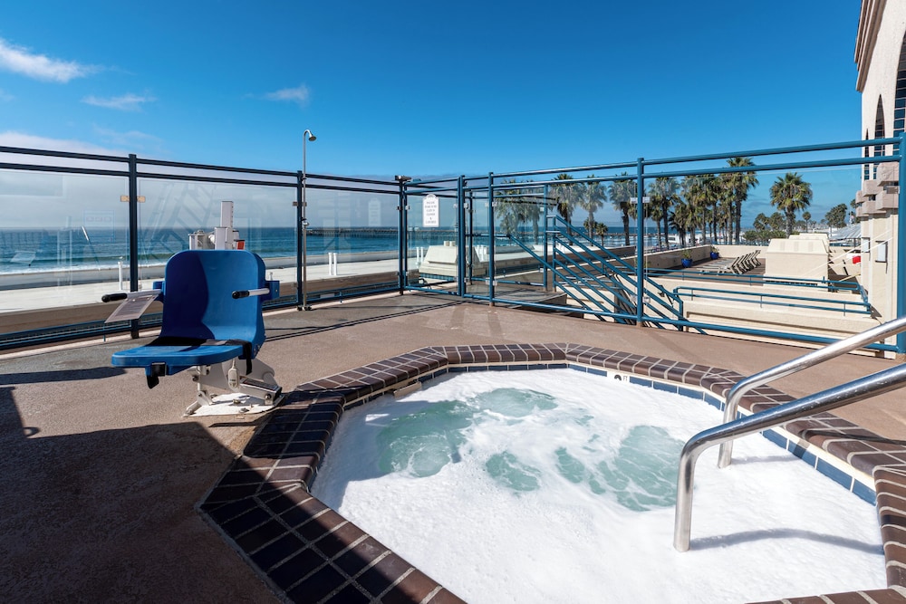 Southern California Beach Club 42/73