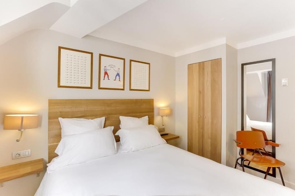 COMFORT, DOUBLE BED