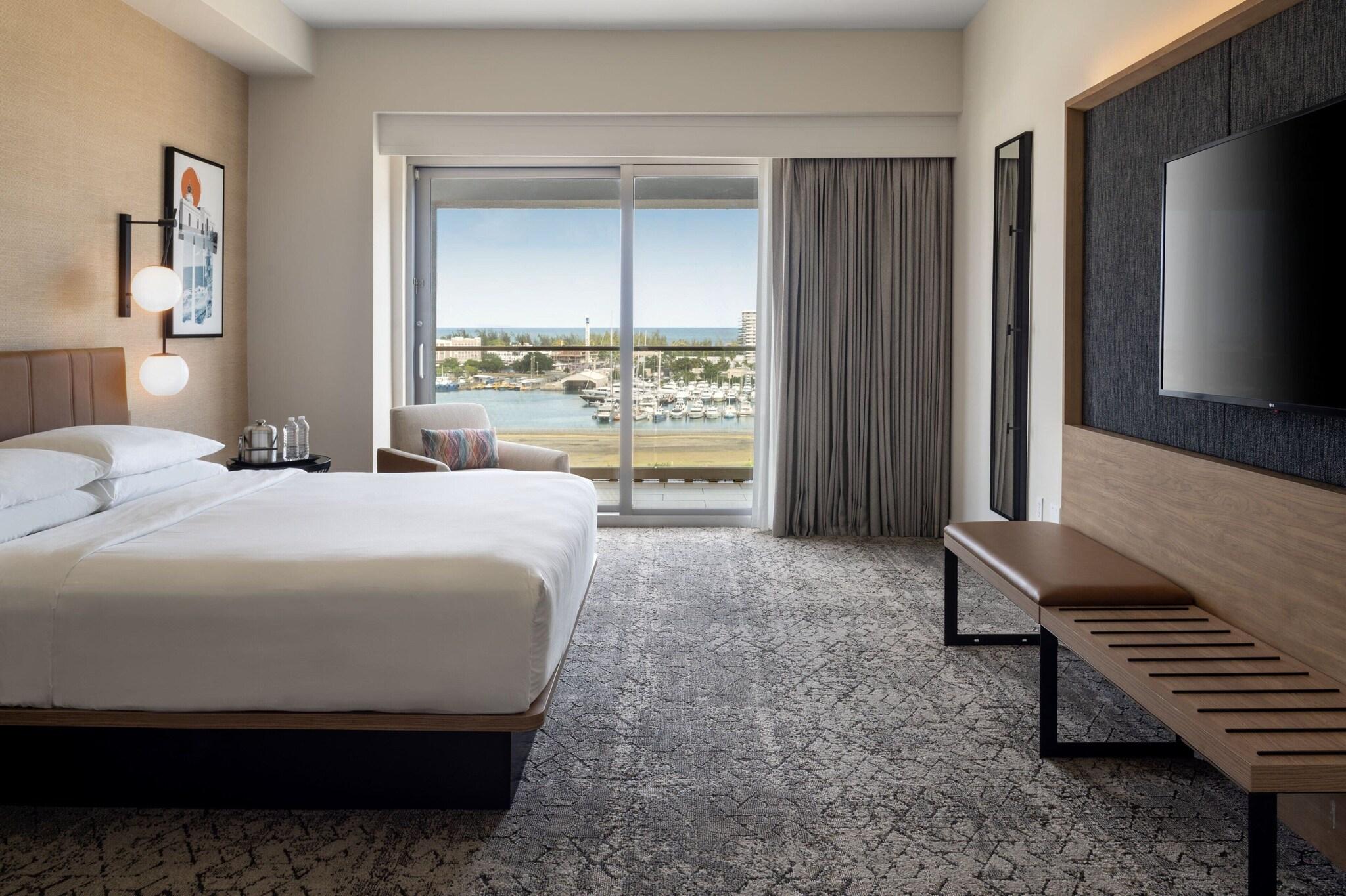 Suite, Bay View