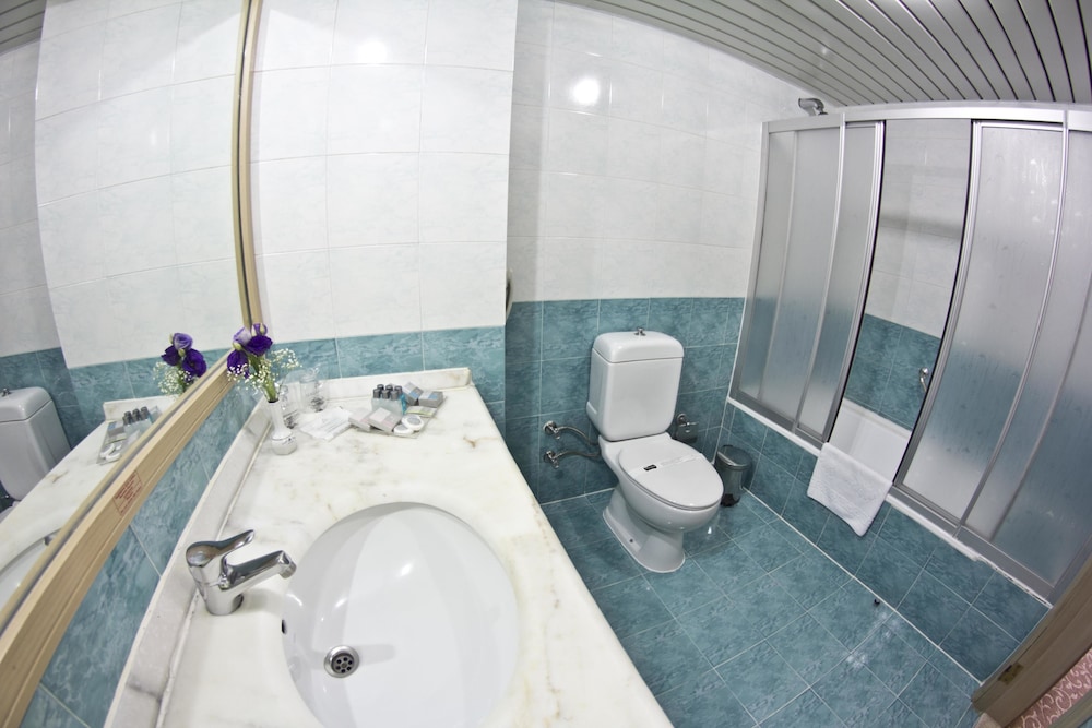 Sergah Hotel 12/51