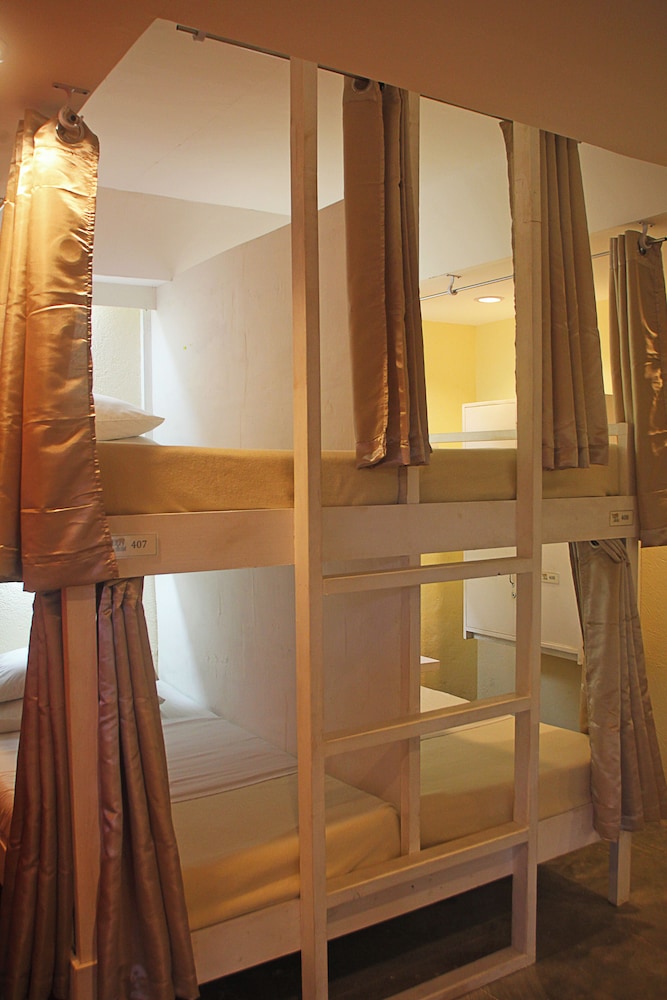 The Lazy Dog Bed And Breakfast 60/60