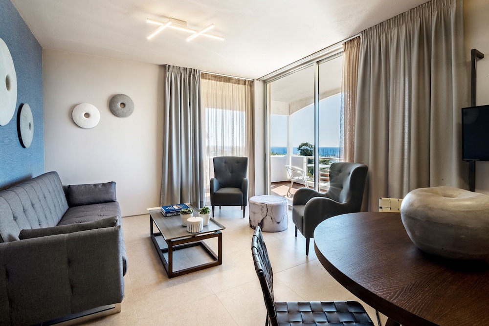 Marina Alimos Hotel Apartments 30/50