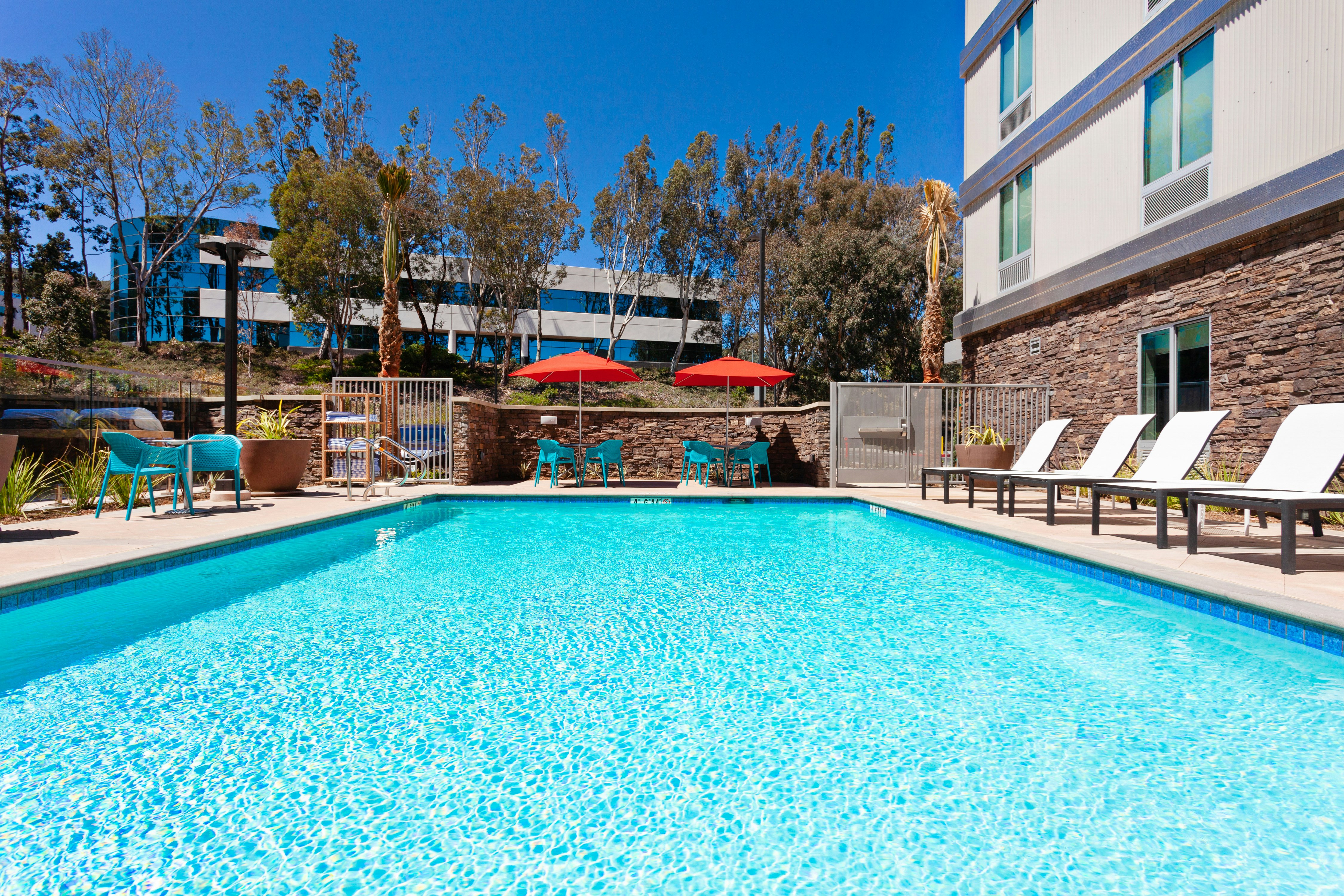 Home2 Suites by Hilton Temecula, CA 50/50
