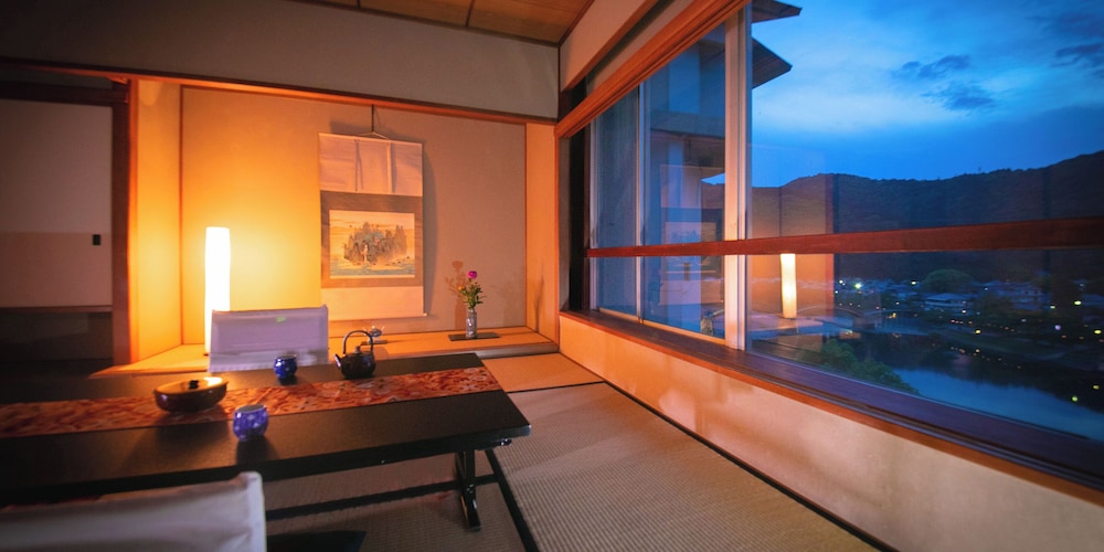 غرفة ديلوكس بإطلالة على النهر للمدخنين، Iwakuni Kokusai Kanko Hotel 6/9