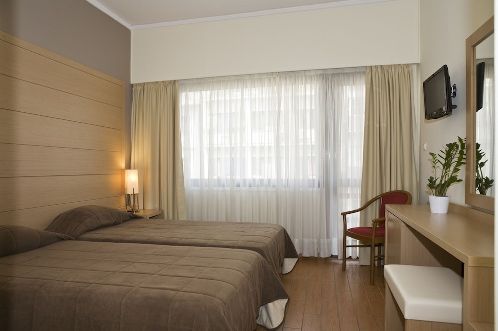 Parnon Hotel 13/45