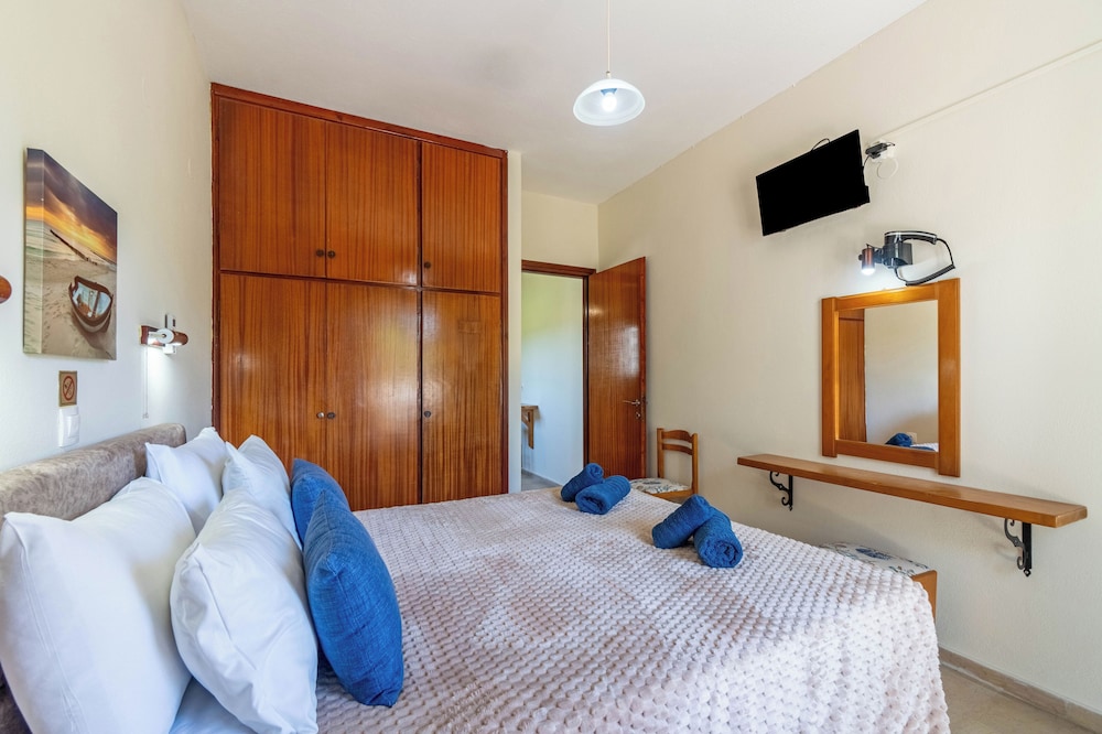 شقة بسريرين منفصلين مع أريكة، Angela Hotel & Apartments 2/10