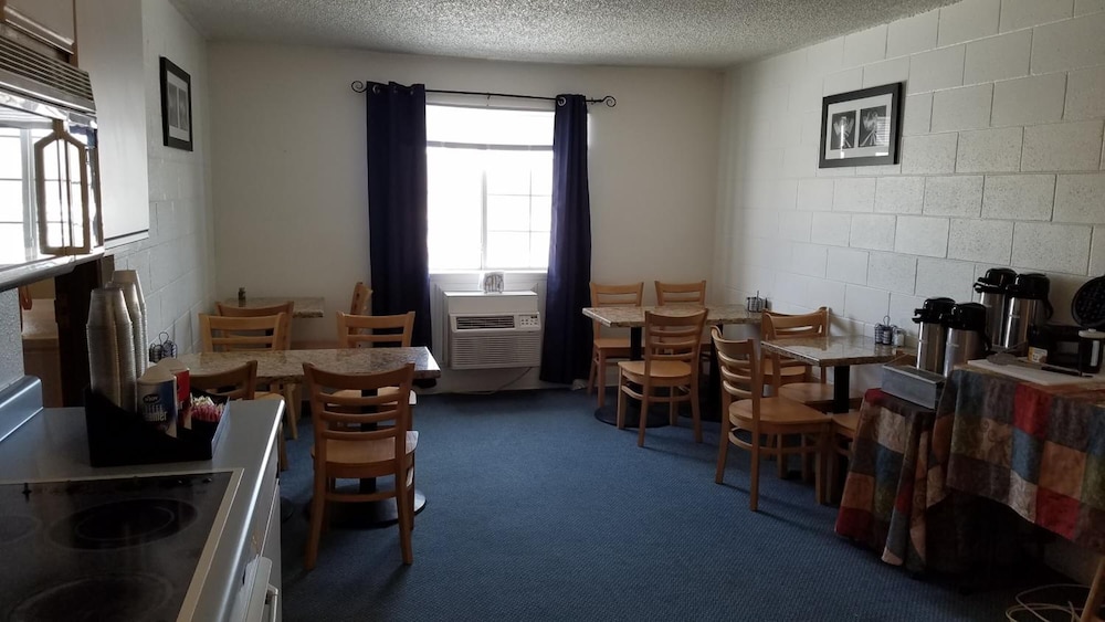 1st Choice Inn Rawlins 43/60