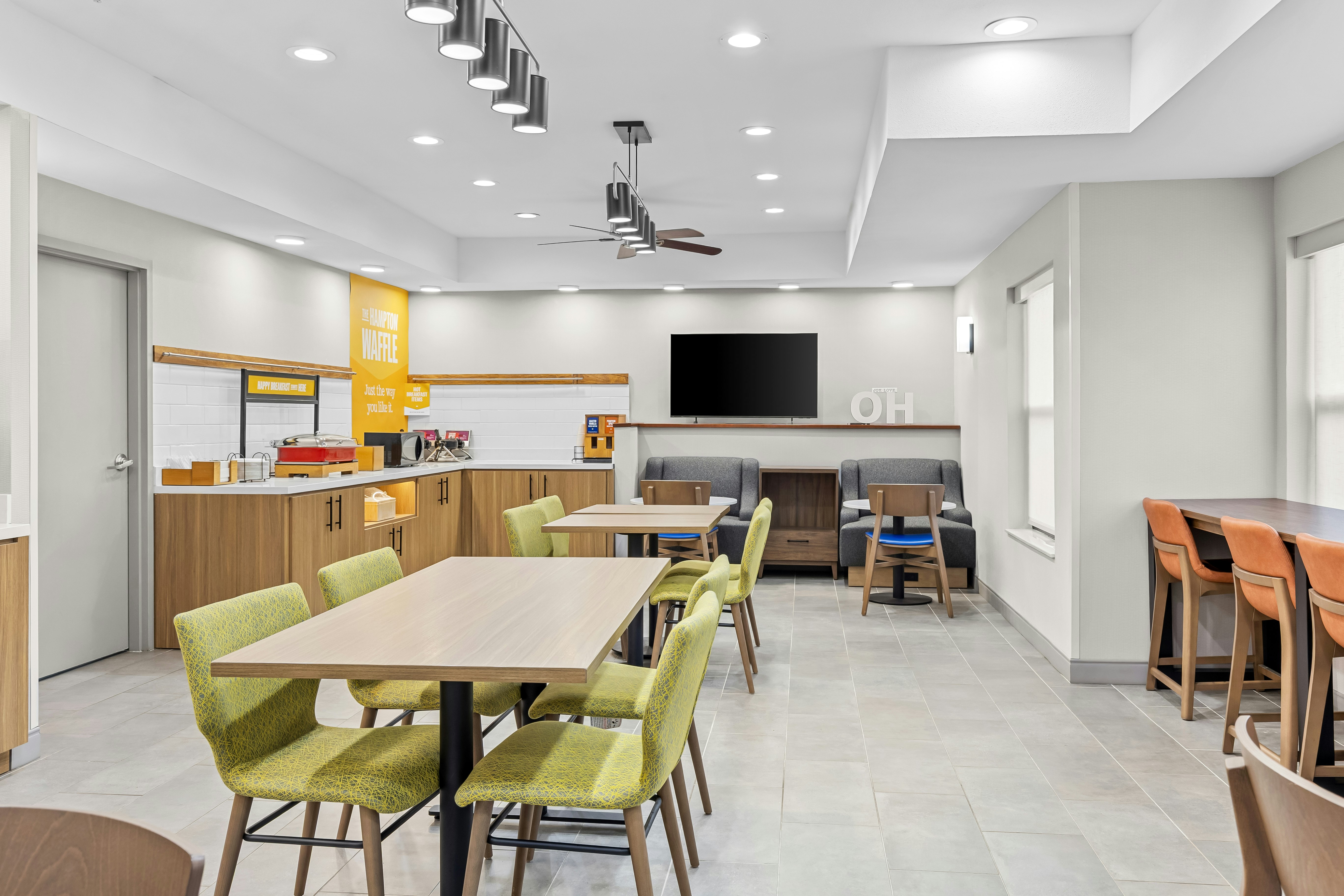 Hampton Inn Akron-Fairlawn 35/42