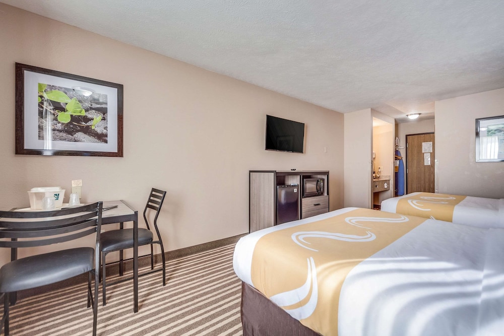 Quality Inn Hastings NE 8/26