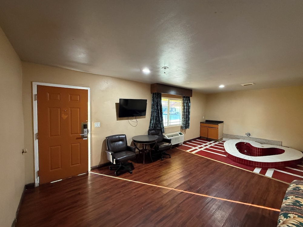Rocky Inn Motel 15/44