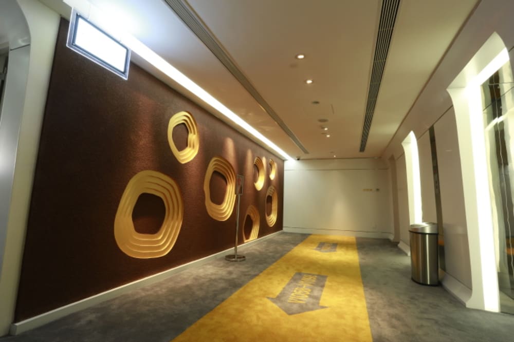Planet Hotel 23/25