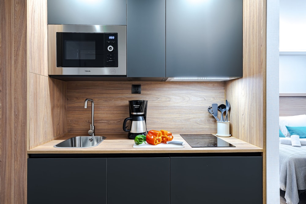 Feelathome Ventas Suites 50/50