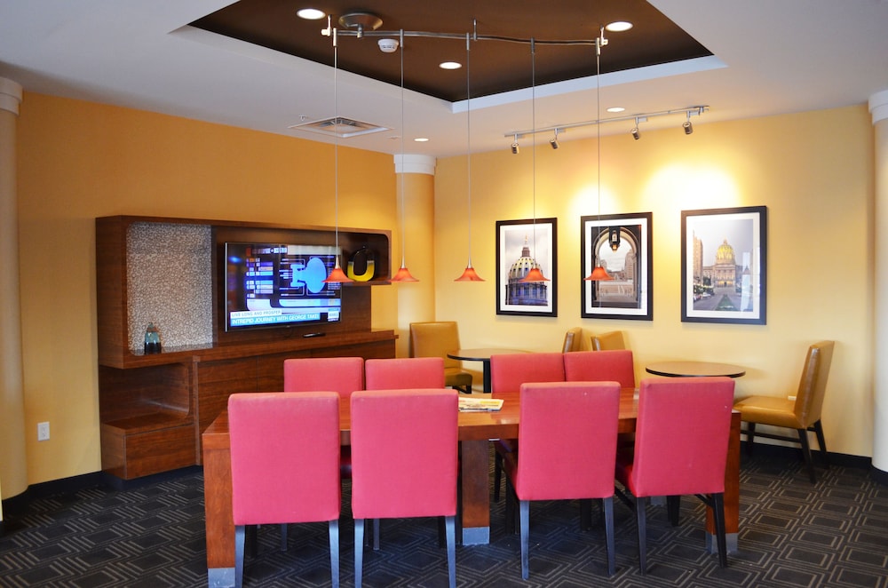 Towneplace Suites By Marriott Harrisburg West Mechanicsburg 7/43