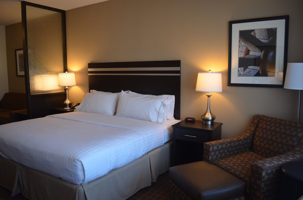 Holiday Inn Express Suites Golden Denver Area 16/45