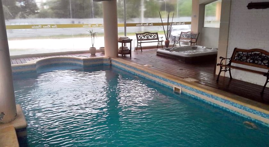 swimming pool spa