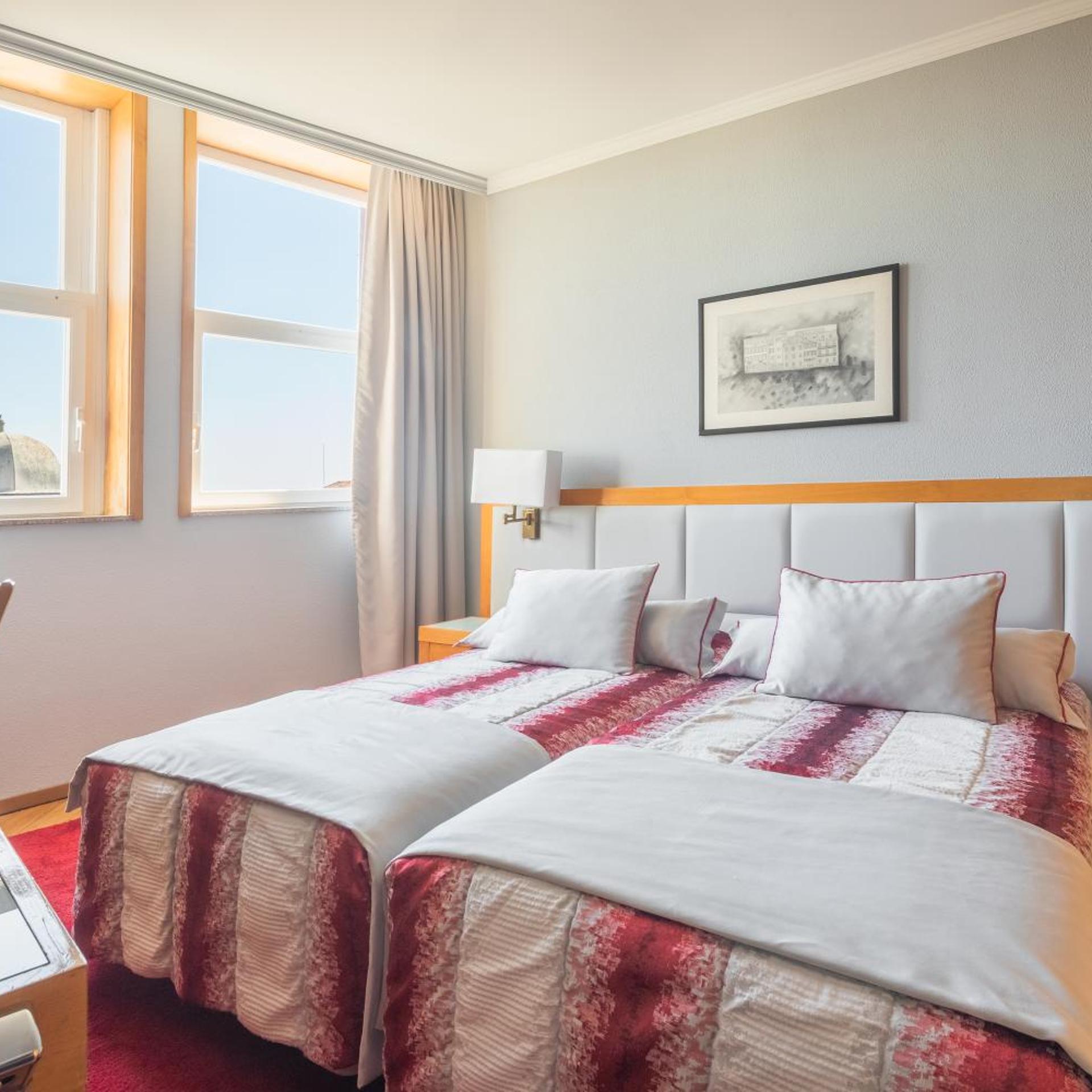 Room, Twin Beds, Garden View