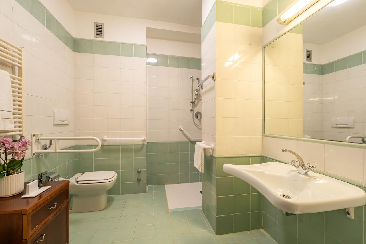 Hotel Raffaello 123/126