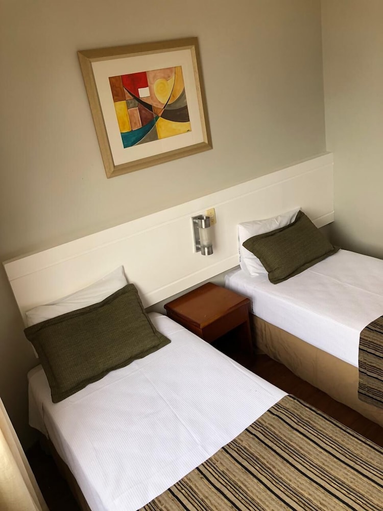 FLAT, DOUBLE BED