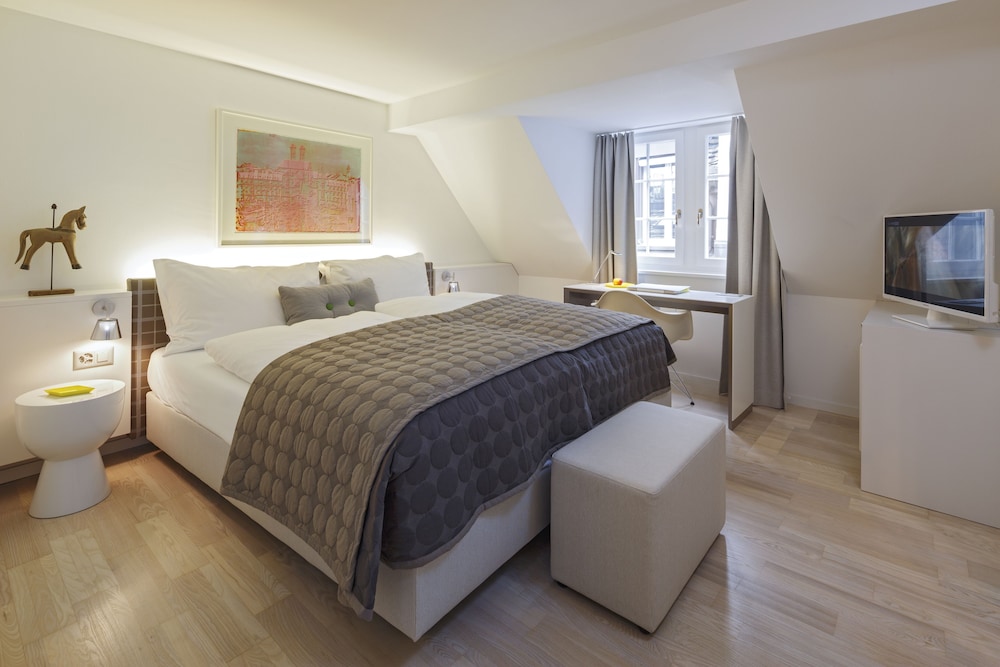 Hotel Rossli 11/36