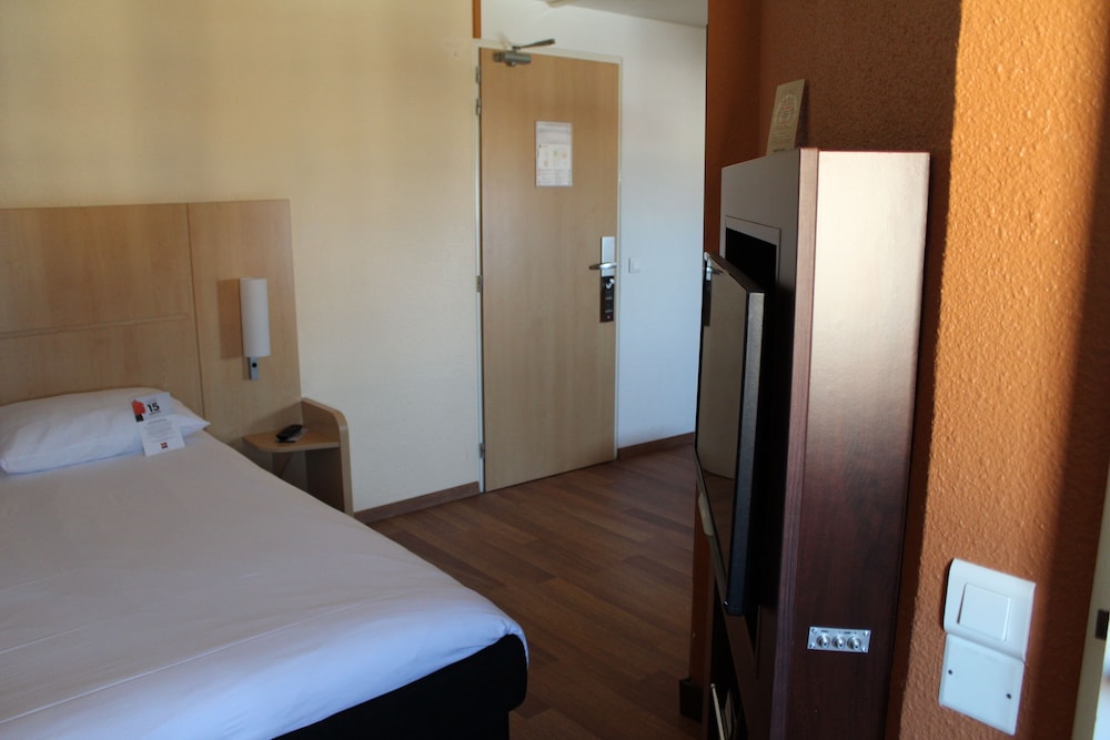 ibis Nice Centre Gare 16/63