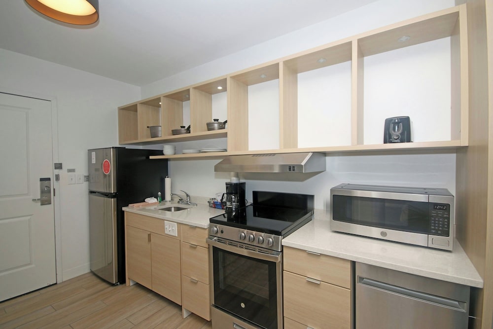 TownePlace Suites by Marriott Asheville Downtown 36/37