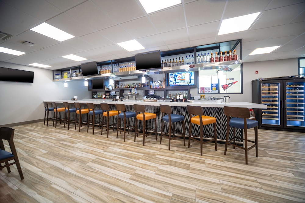Holiday Inn St. Louis - Creve Coeur 37/45