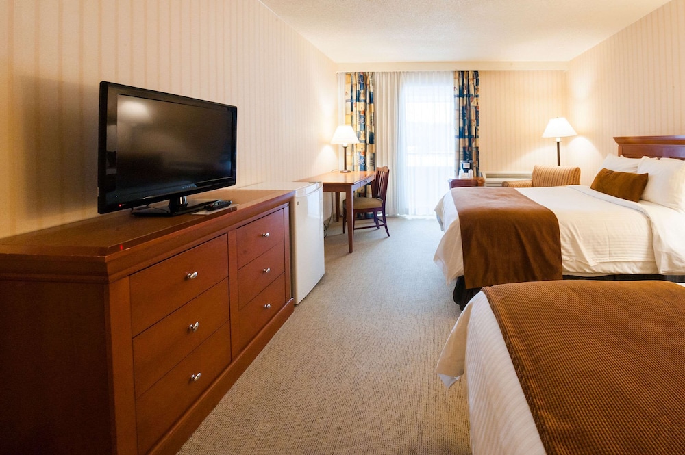 Pinestone Resort & Conference Centre 43/61