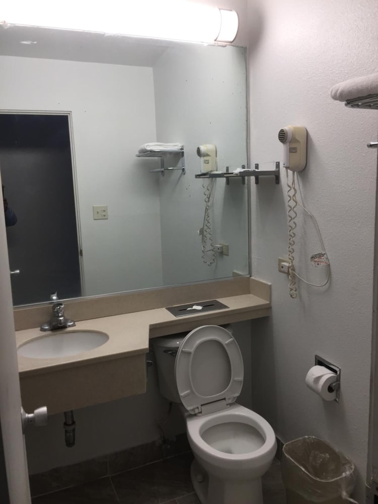 Days Inn by Wyndham Chico 28/40