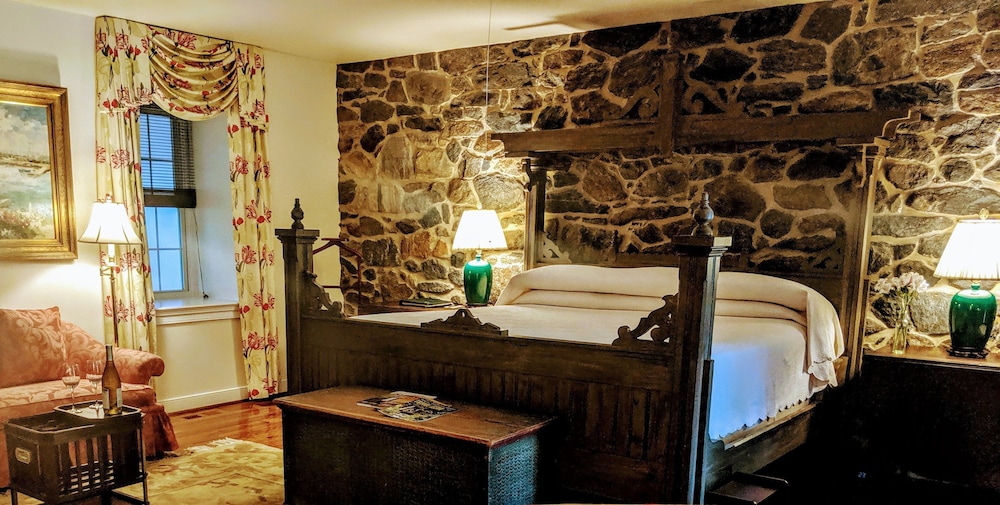 The Inn At Montchanin Village 33/34